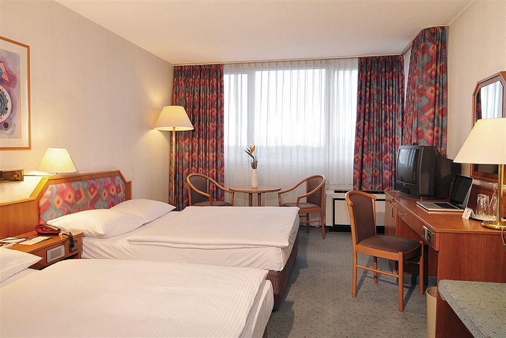 Leoso Hotel Ludwigshafen Екстериор снимка