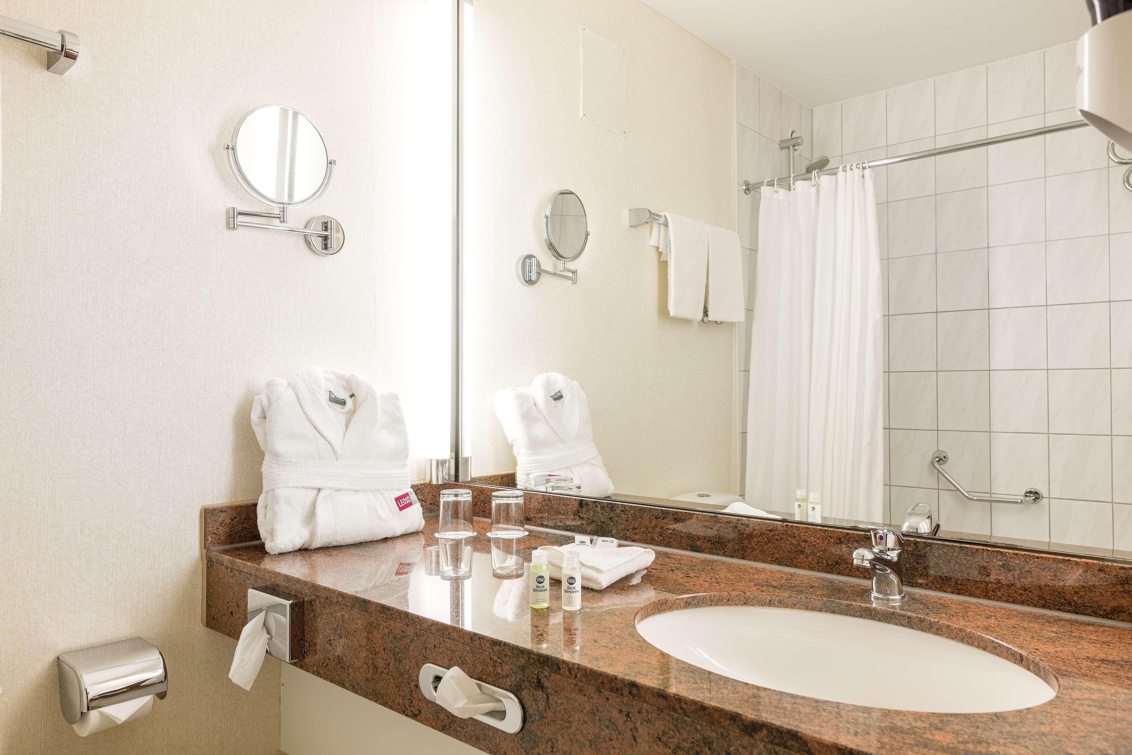 Leoso Hotel Ludwigshafen Екстериор снимка