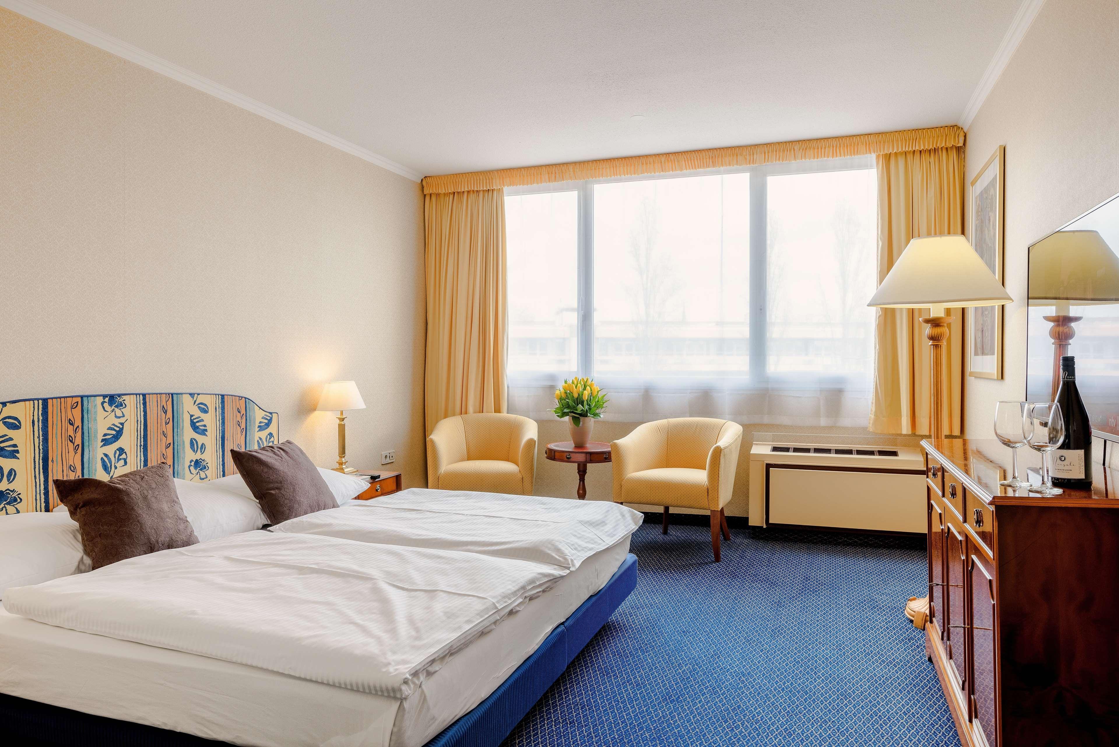 Leoso Hotel Ludwigshafen Екстериор снимка