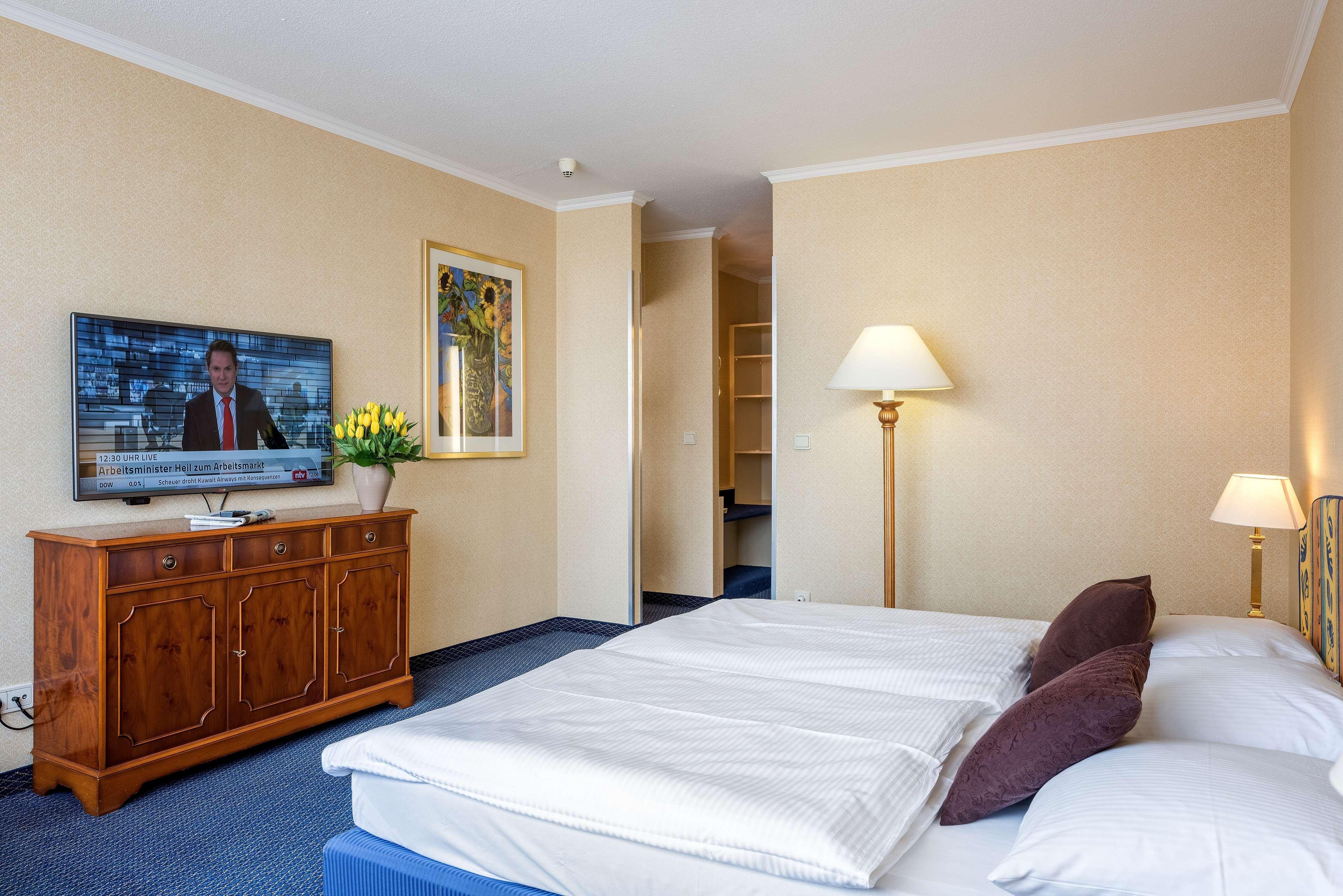 Leoso Hotel Ludwigshafen Екстериор снимка