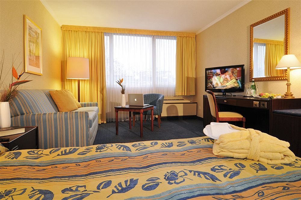 Leoso Hotel Ludwigshafen Екстериор снимка